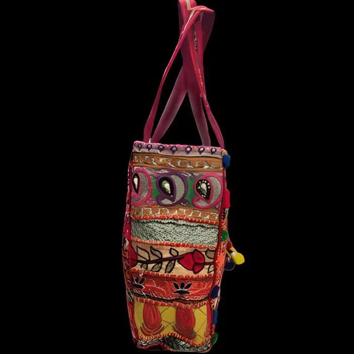 Borsa in cotone ricamata