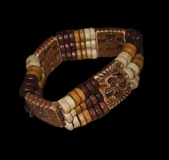 Bracciale triplo in legno chiaro