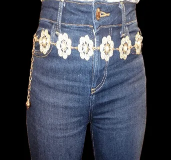 Cintura in metallo fantasia fiori e swarovski